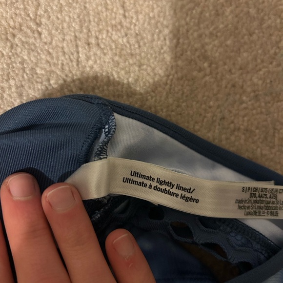 PINK Victoria’s Secret ultimate lightly lined tie dye navy blue sports bra - Picture 5 of 5